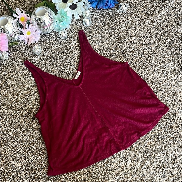 Women's Burgundy Sleeveless Top - Picture 7 of 10